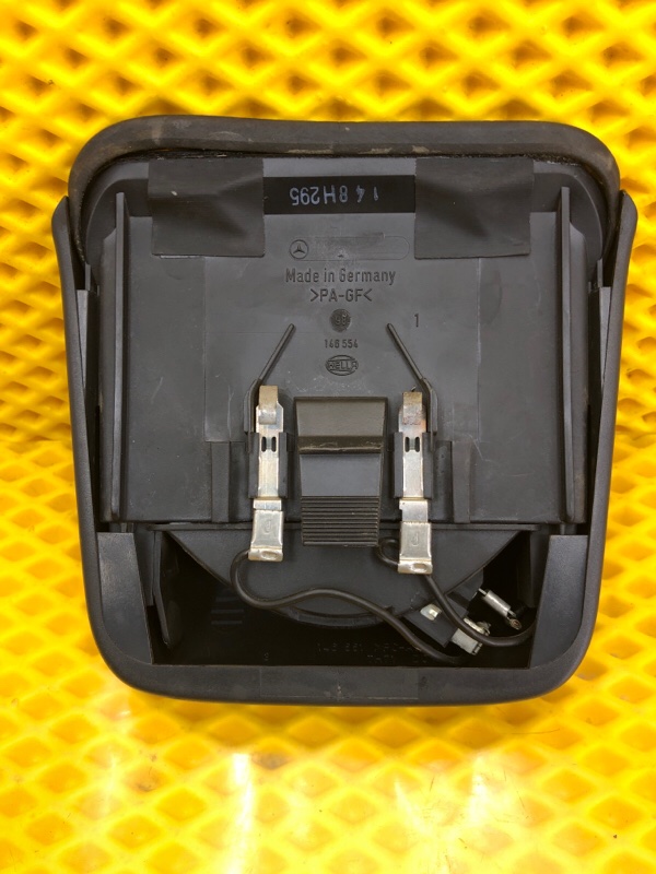 Фонарь дополнительный (стоп-сигнал) Mercedes-Benz E-Class 15.04.1998 W210