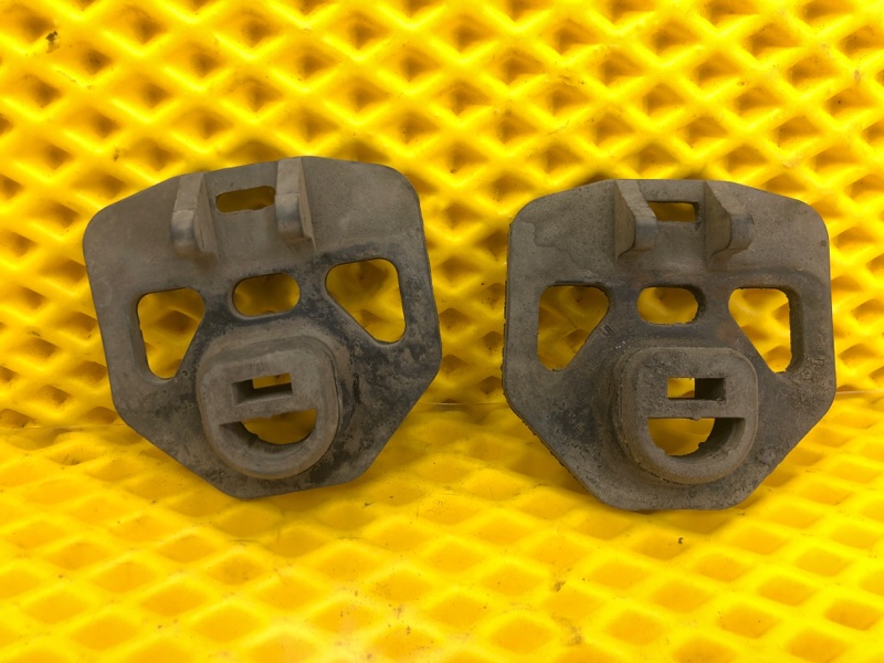 Крепление радиатора Mercedes-Benz E-Class 15.04.1998 W210