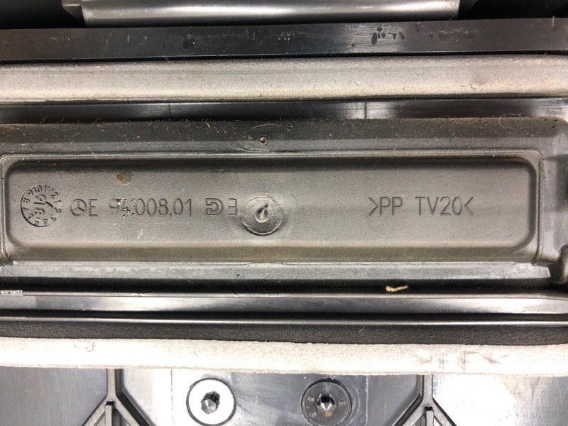 Подлокотник+центральная консоль Mercedes-Benz E-Class 15.04.1998 W210