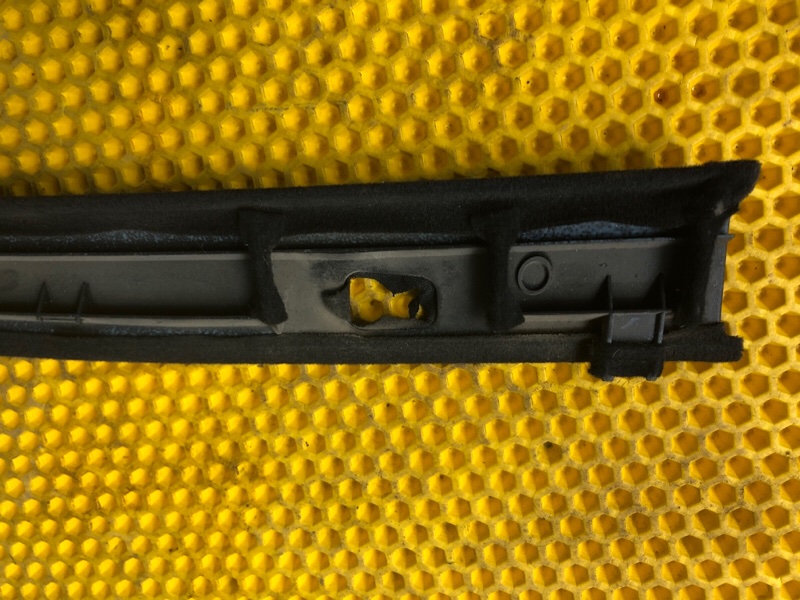 Обшивка передней стойки правая Mercedes-Benz E-Class 15.04.1998 W210