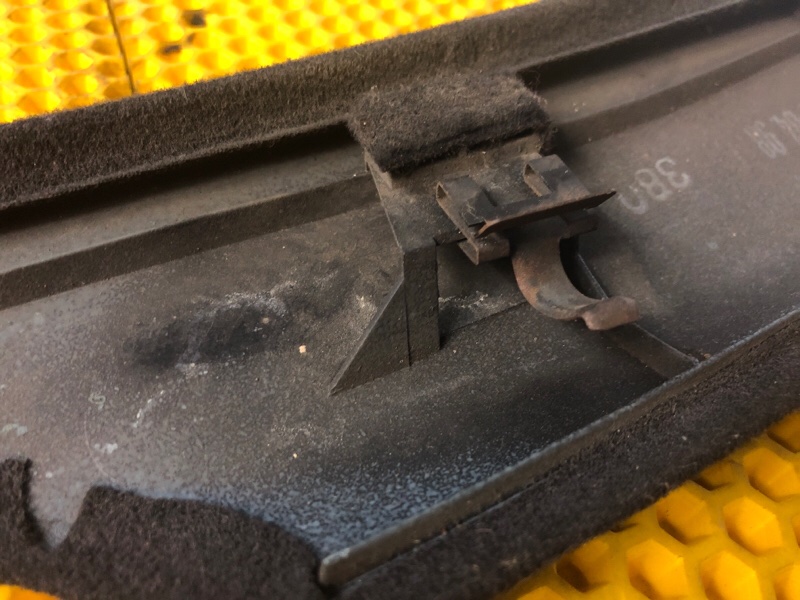 Обшивка передней стойки левая Mercedes-Benz E-Class 15.04.1998 W210