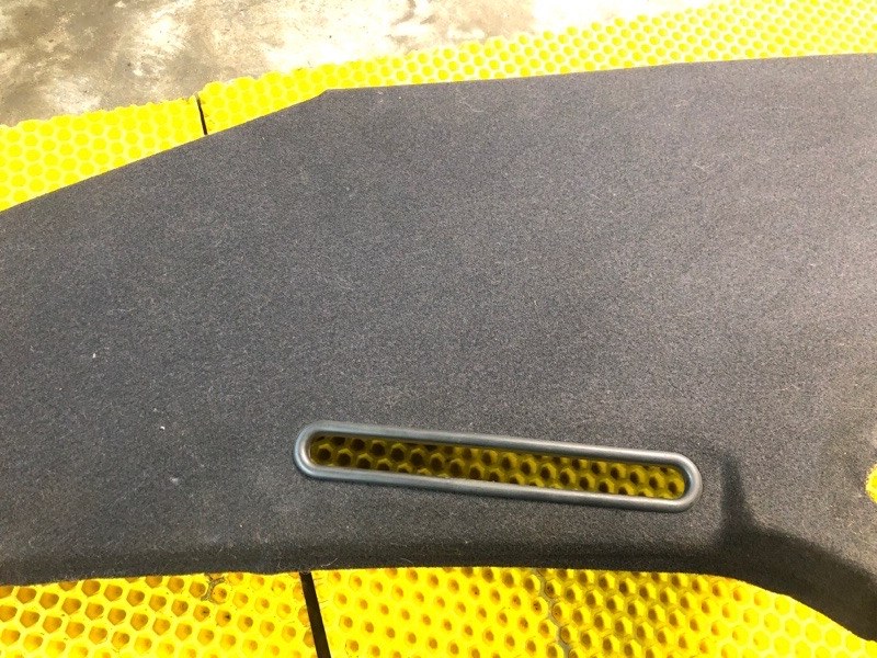 Обшивка стойки задней правой Mercedes-Benz E-Class 15.04.1998 W210