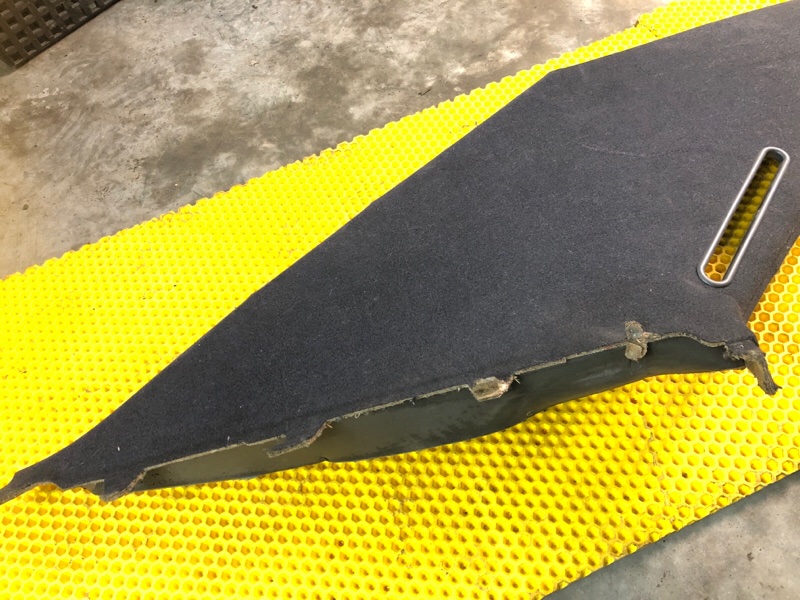 Обшивка стойки задней левой Mercedes-Benz E-Class 15.04.1998 W210