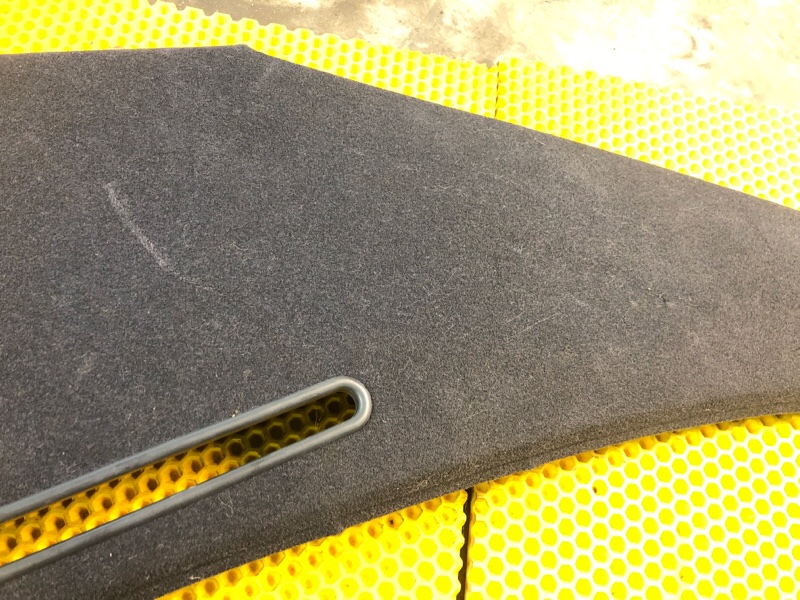 Обшивка стойки задней левой Mercedes-Benz E-Class 15.04.1998 W210