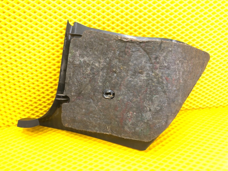 Обшивка стойки Mercedes-Benz E-Class 15.04.1998 W210