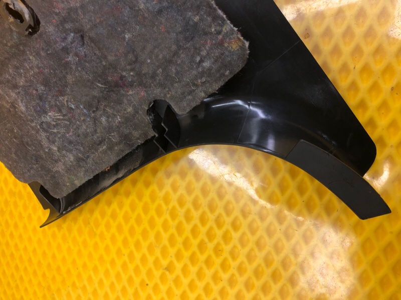 Обшивка стойки Mercedes-Benz E-Class 15.04.1998 W210