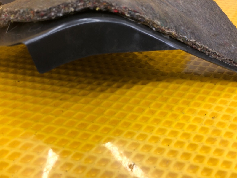 Обшивка стойки Mercedes-Benz E-Class 15.04.1998 W210