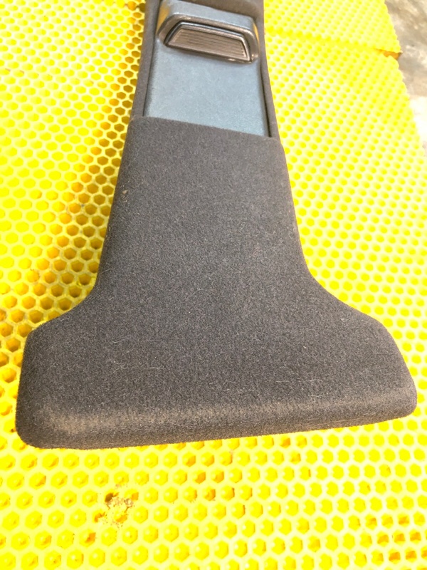 Обшивка центральной стойки правая Mercedes-Benz E-Class 15.04.1998 W210