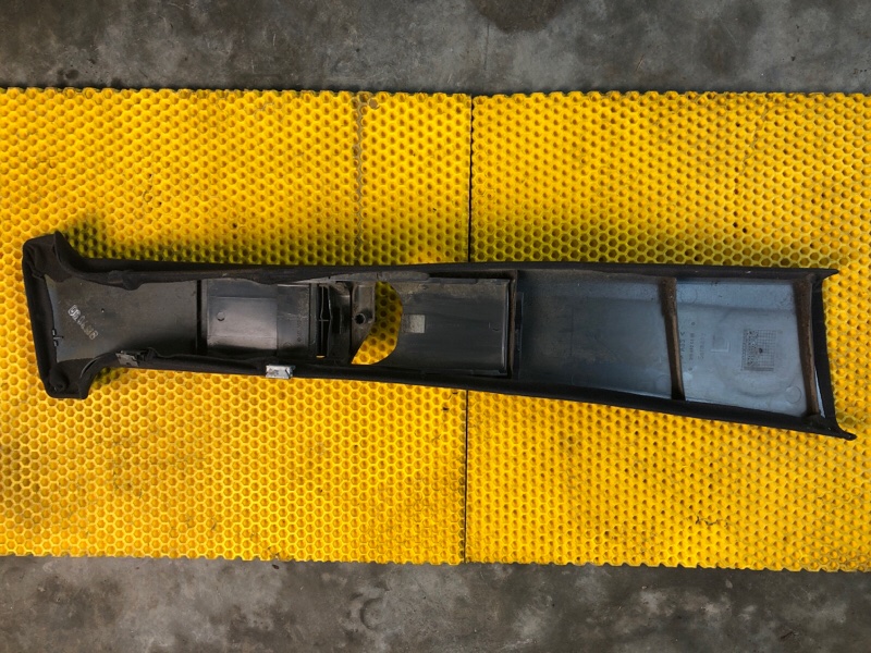 Обшивка центральной стойки левая Mercedes-Benz E-Class 15.04.1998 W210