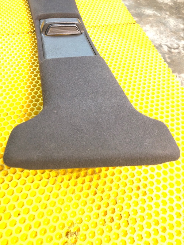 Обшивка центральной стойки левая Mercedes-Benz E-Class 15.04.1998 W210