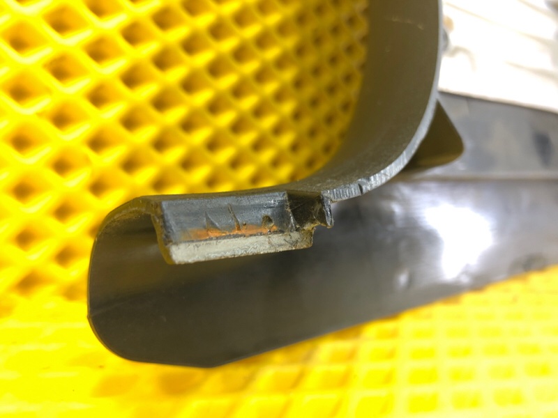 Обшивка стойки правой средняя нижняя Mercedes-Benz E-Class 15.04.1998 W210