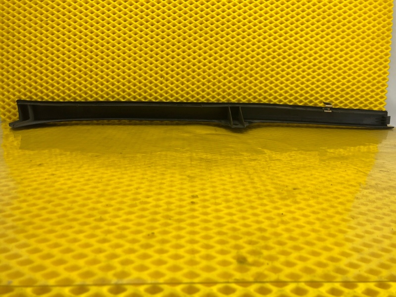 Накладка порога задняя левая Mercedes-Benz E-Class 15.04.1998 W210