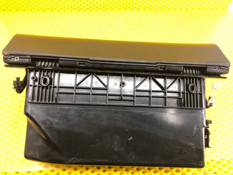 Бардачок Mercedes-Benz E-Class 15.04.1998 W210