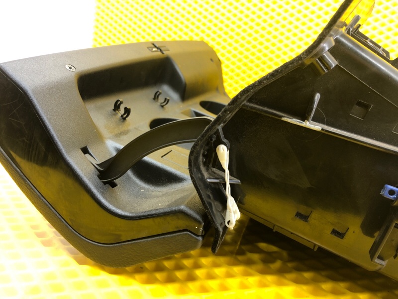 Бардачок Mercedes-Benz E-Class 15.04.1998 W210