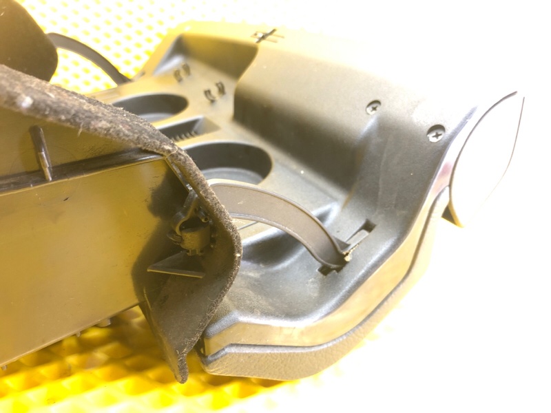 Бардачок Mercedes-Benz E-Class 15.04.1998 W210