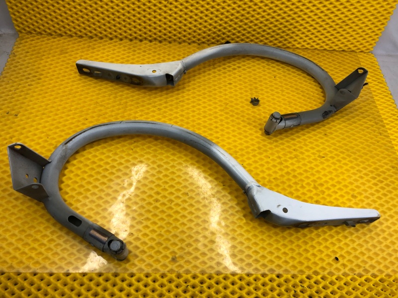 Петля двери багажника Mercedes-Benz E-Class 15.04.1998 W210