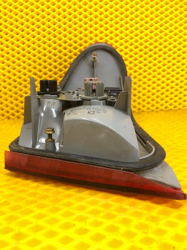 Фонарь Mercedes-Benz E-Class 15.04.1998 W210