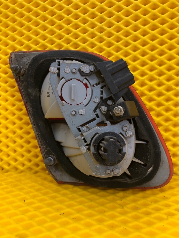 Фонарь крышки багажника правый Mercedes-Benz E-Class 15.04.1998 W210