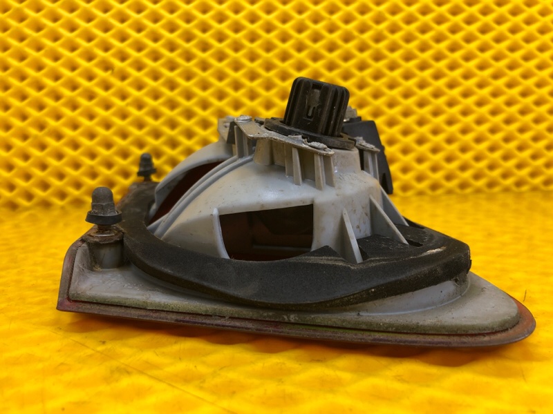 Фонарь крышки багажника правый Mercedes-Benz E-Class 15.04.1998 W210