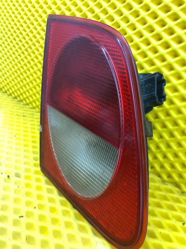 Фонарь крышки багажника левый Mercedes-Benz E-Class 15.04.1998 W210