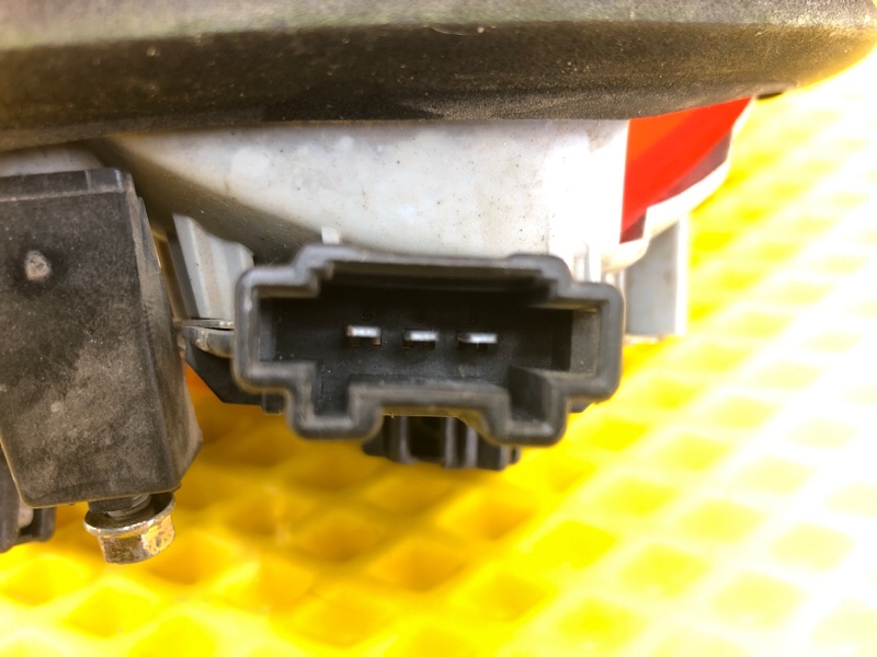 Фонарь крышки багажника левый Mercedes-Benz E-Class 15.04.1998 W210