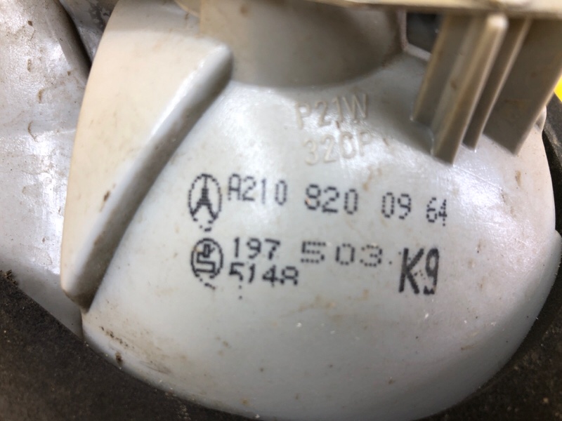 Фонарь крышки багажника левый Mercedes-Benz E-Class 15.04.1998 W210