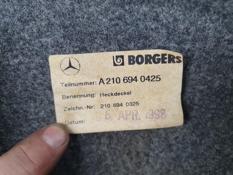 Обшивка багажника Mercedes-Benz E-Class 15.04.1998 W210