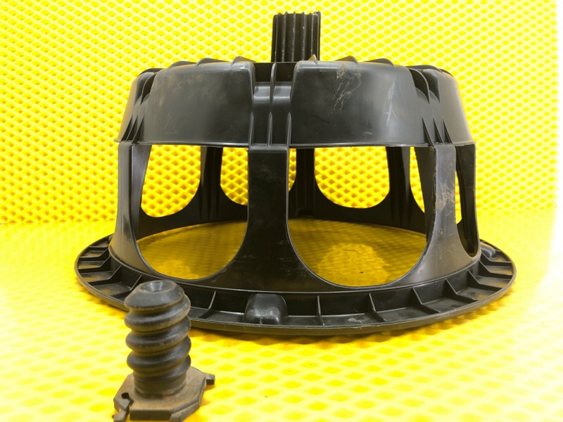 Крепление запасного колеса Mercedes-Benz E-Class 15.04.1998 W210