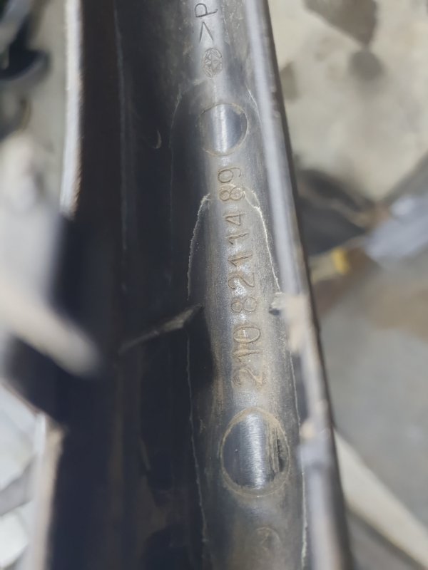 Обшивка багажника Mercedes-Benz E-Class 15.04.1998 W210