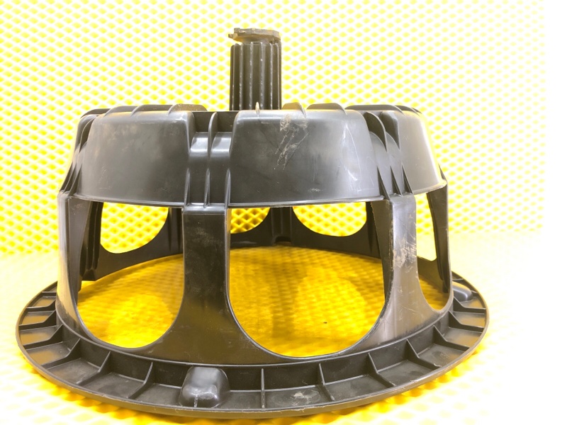 Крепление запасного колеса Mercedes-Benz E-Class 15.04.1998 W210