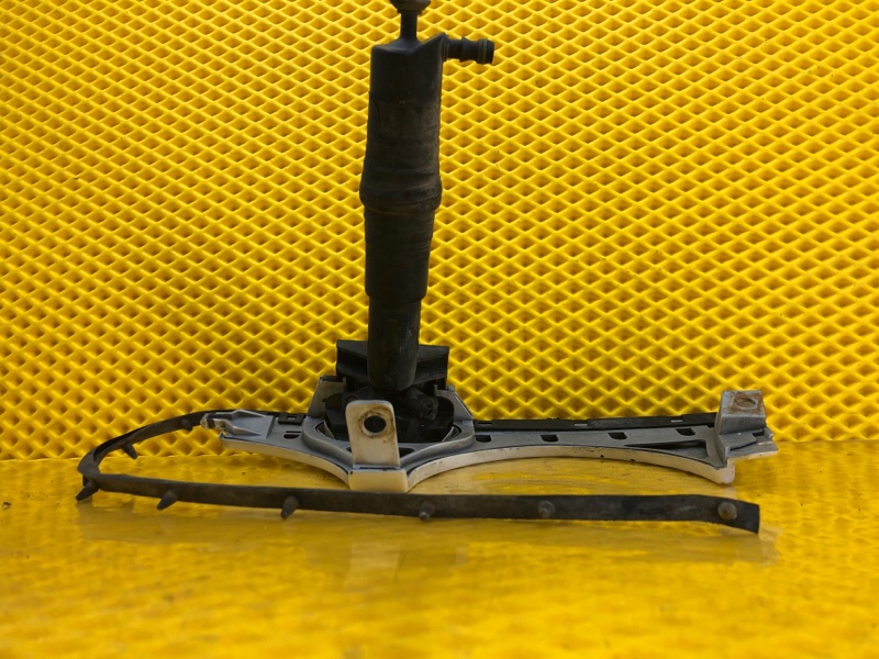 Планка под фару Mercedes-Benz E-Class 15.04.1998 W210