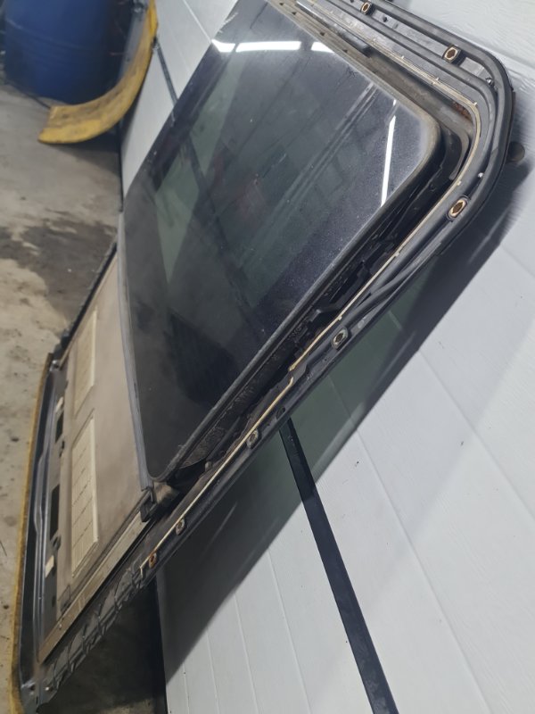 Люк в сборе со стеклом Mercedes-Benz E-Class 15.04.1998 W210