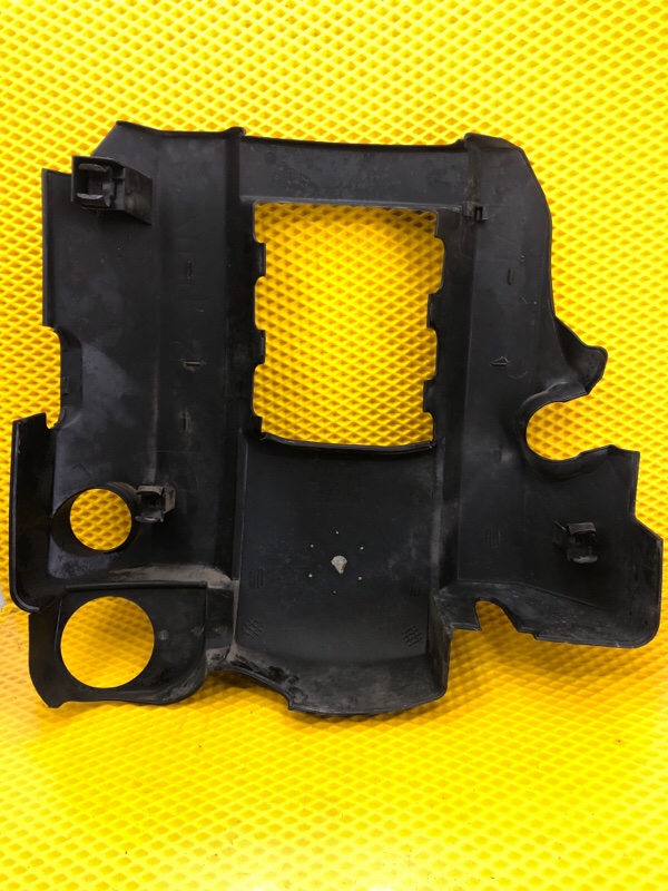 Крышка двигателя (декоративная) Mercedes-Benz E-Class 15.04.1998 W210