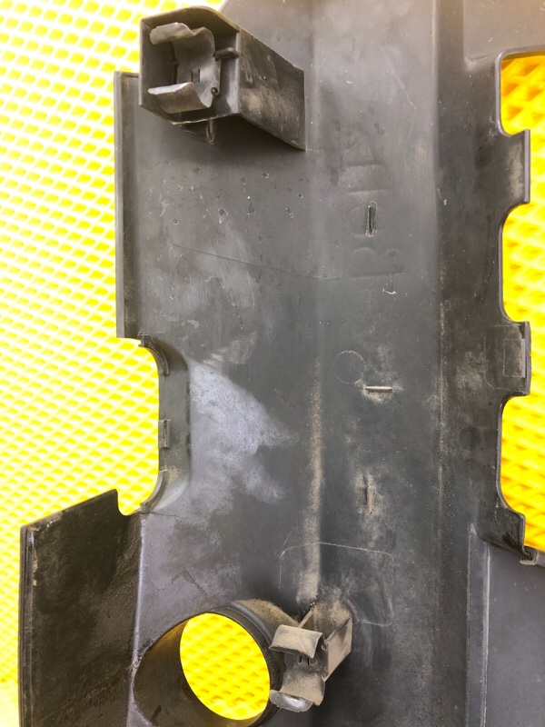 Крышка двигателя (декоративная) Mercedes-Benz E-Class 15.04.1998 W210