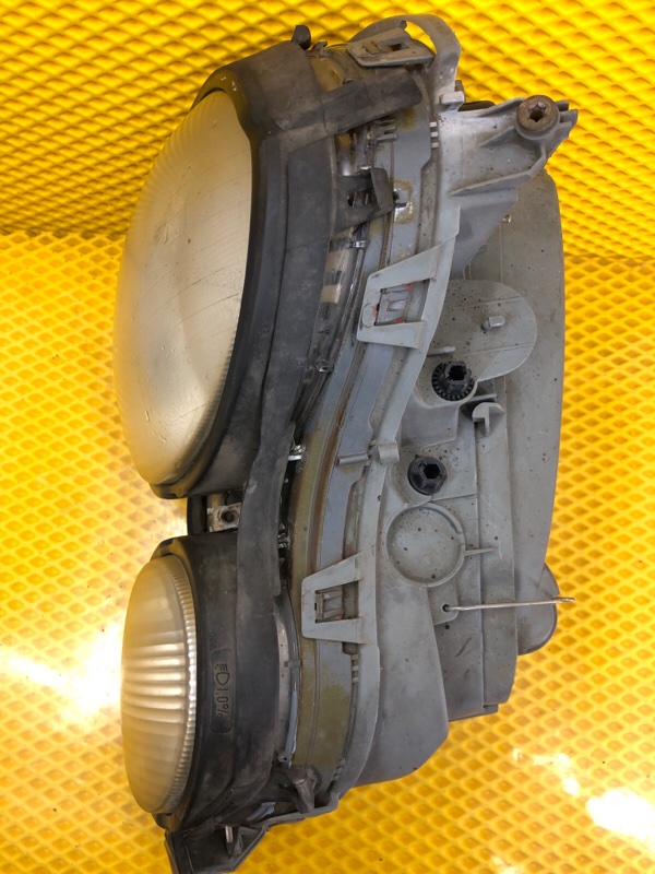 Фара передняя правая Mercedes-Benz E-Class 15.04.1998 W210