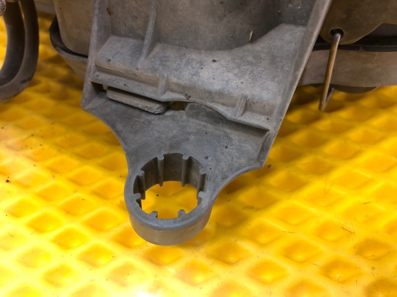 Фара передняя правая Mercedes-Benz E-Class 15.04.1998 W210