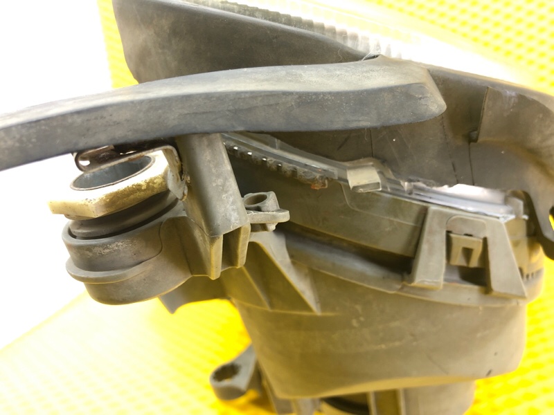 Фара передняя правая Mercedes-Benz E-Class 15.04.1998 W210