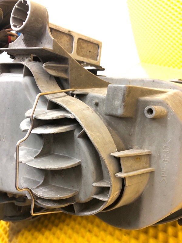 Фара передняя правая Mercedes-Benz E-Class 15.04.1998 W210