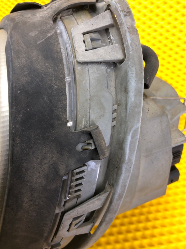 Фара левая Mercedes-Benz E-Class 15.04.1998 W210