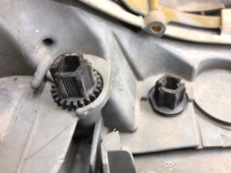 Фара левая Mercedes-Benz E-Class 15.04.1998 W210