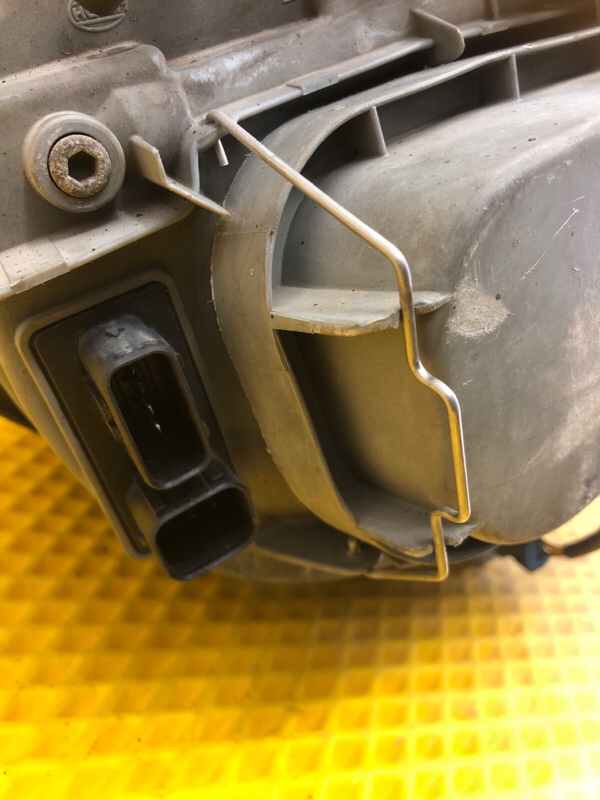 Фара левая Mercedes-Benz E-Class 15.04.1998 W210