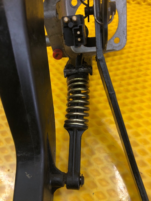 Педальный узел Mercedes-Benz E-Class 15.04.1998 W210