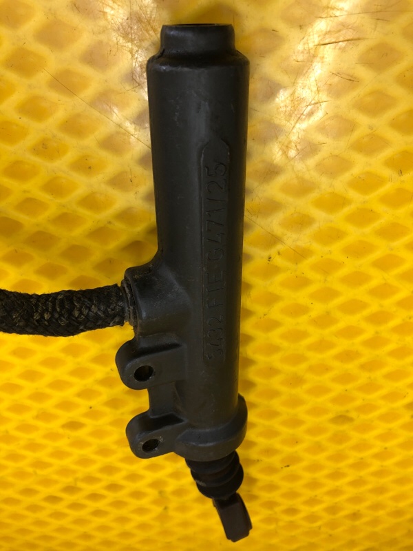 Главный цилиндр сцепления Mercedes-Benz E-Class 15.04.1998 W210