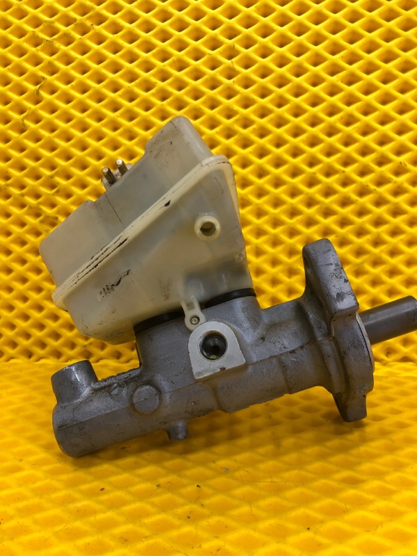 Главный тормозной цилиндр Mercedes-Benz E-Class 15.04.1998 W210