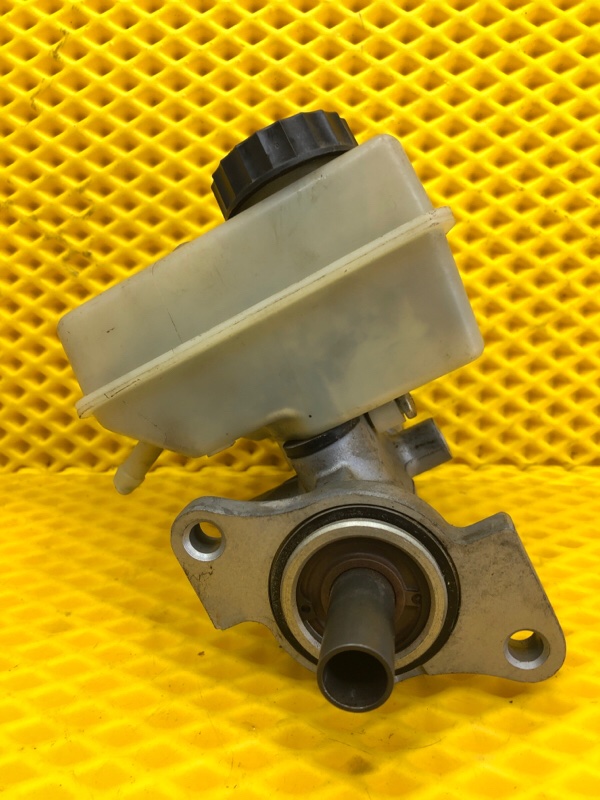 Главный тормозной цилиндр Mercedes-Benz E-Class 15.04.1998 W210