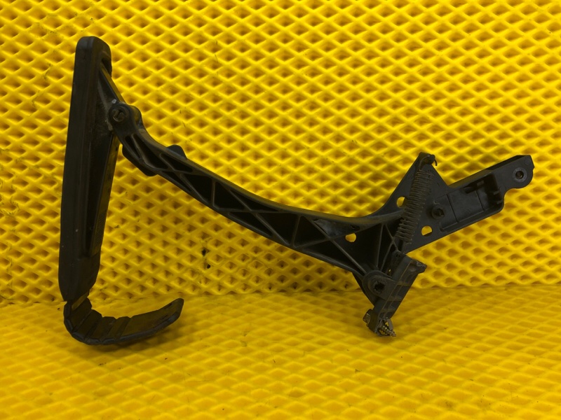 Педаль газа Mercedes-Benz E-Class 15.04.1998 W210