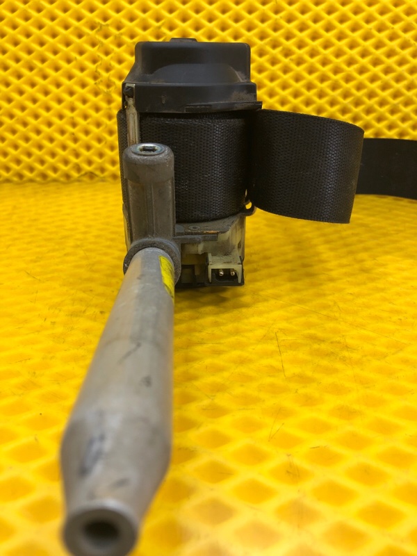 Ремень безопасности передний левый Mercedes-Benz E-Class 15.04.1998 W210