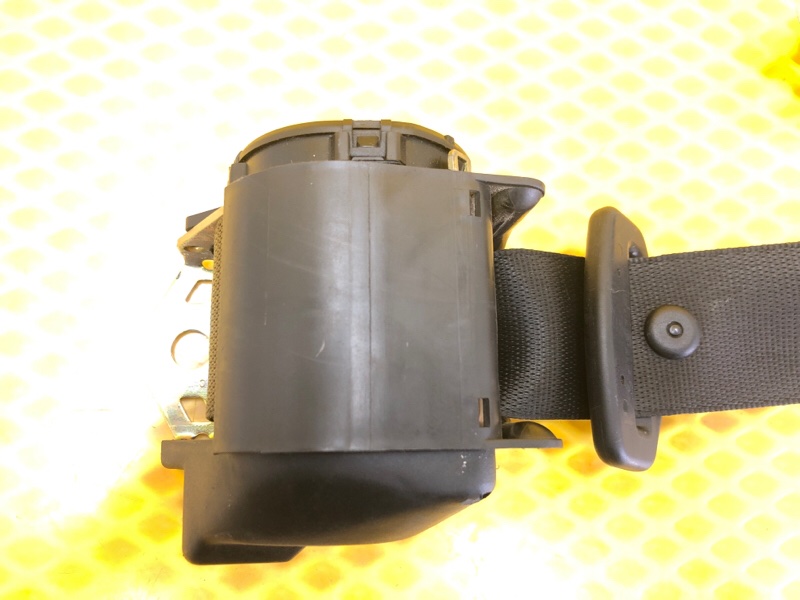 Ремень безопасности задний правый Mercedes-Benz E-Class 15.04.1998 W210