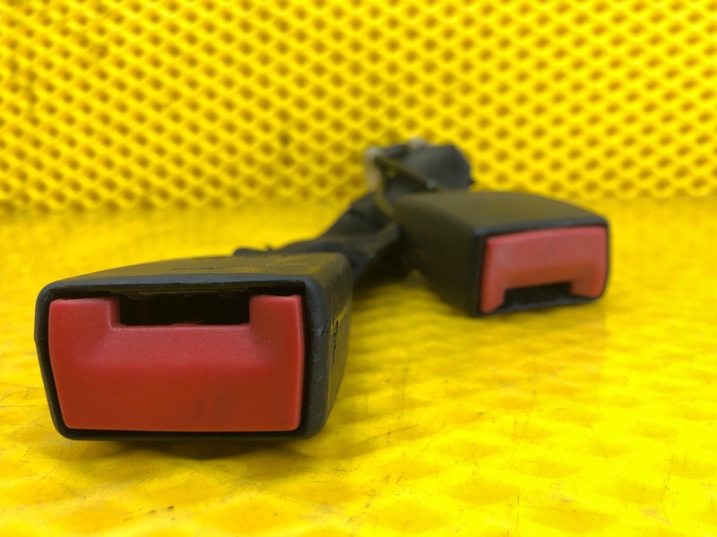 Замок ремня безопасности (ответная часть) Mercedes-Benz E-Class 15.04.1998 W210