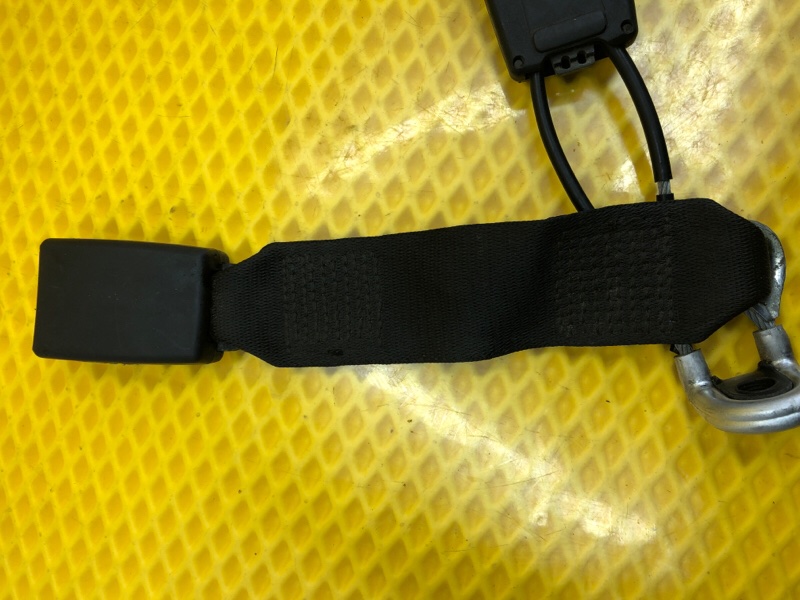 Замок ремня безопасности (ответная часть) Mercedes-Benz E-Class 15.04.1998 W210